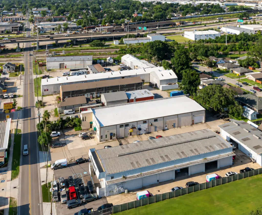 Aerial view of 1018 Central Ave in Metairie showing the Boardroom Suites location near major roadways and surrounding businesses