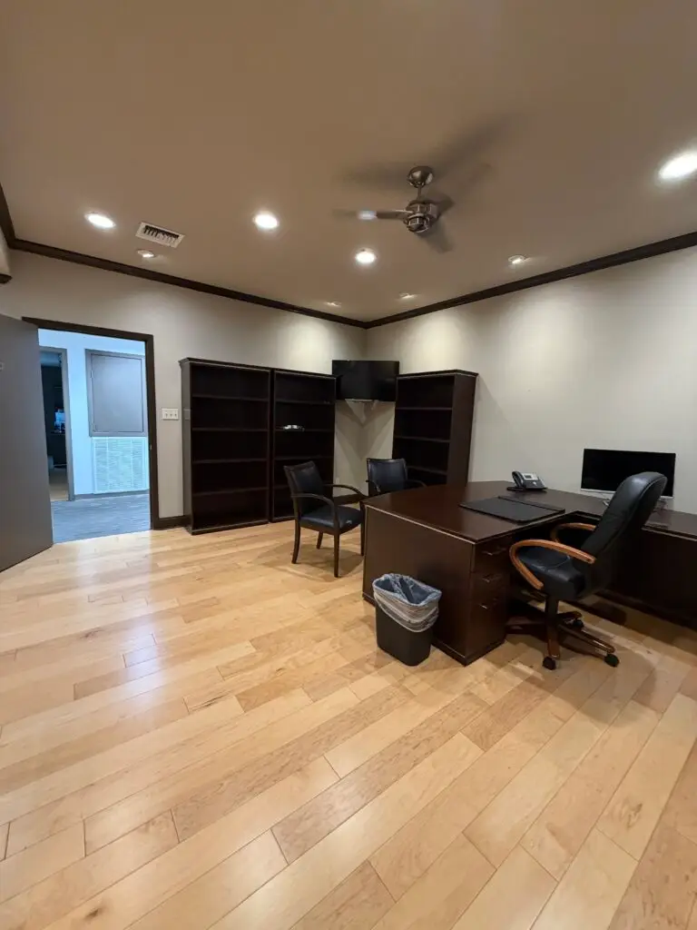 Boardroom Suites Suite 209 executive suite in Metairie with private sitting area and office entrance